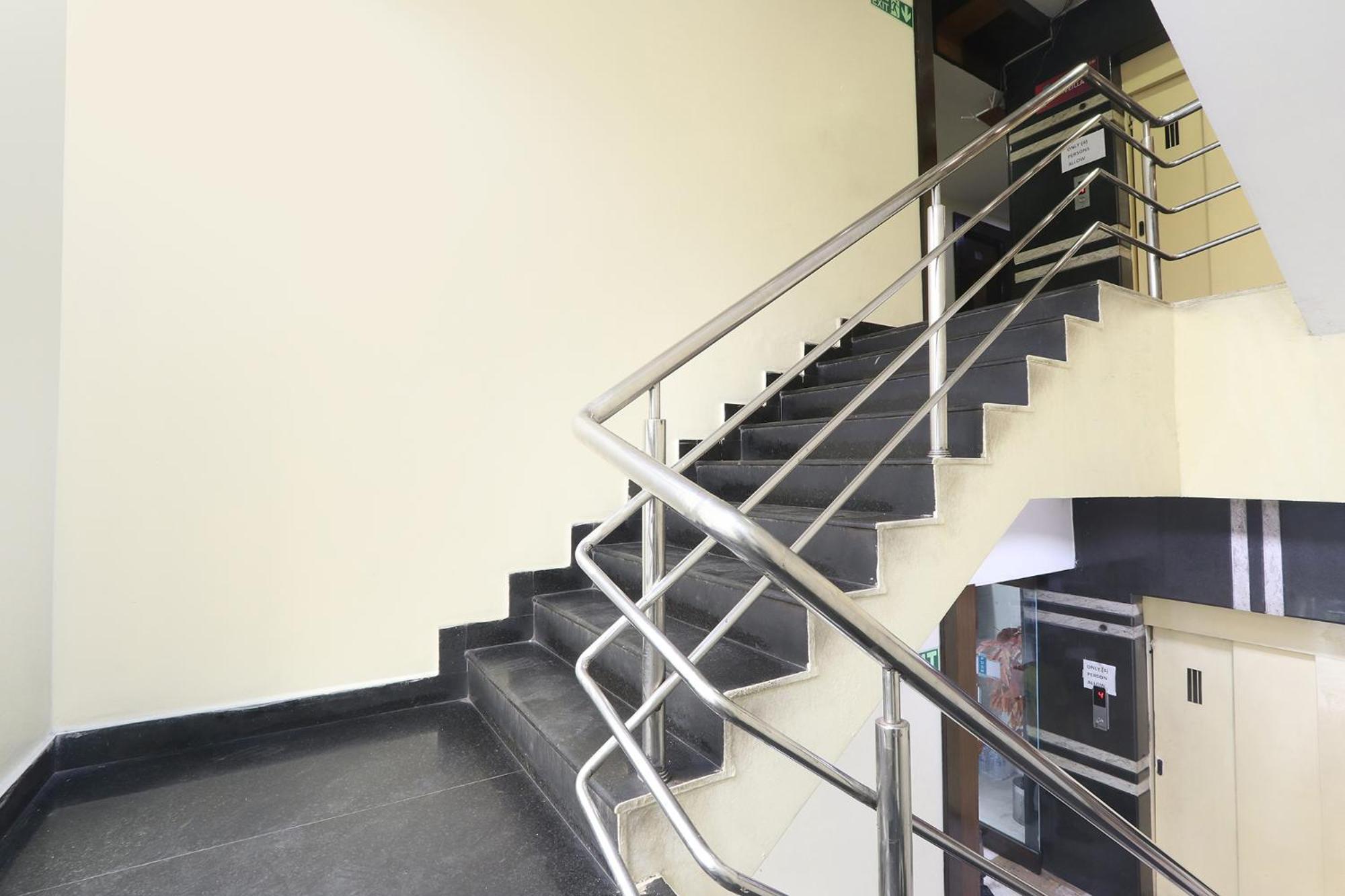 Fabhotel Royal Residency II - Nr Lakdikapul Metro Station Hajdarabad Zewnętrze zdjęcie